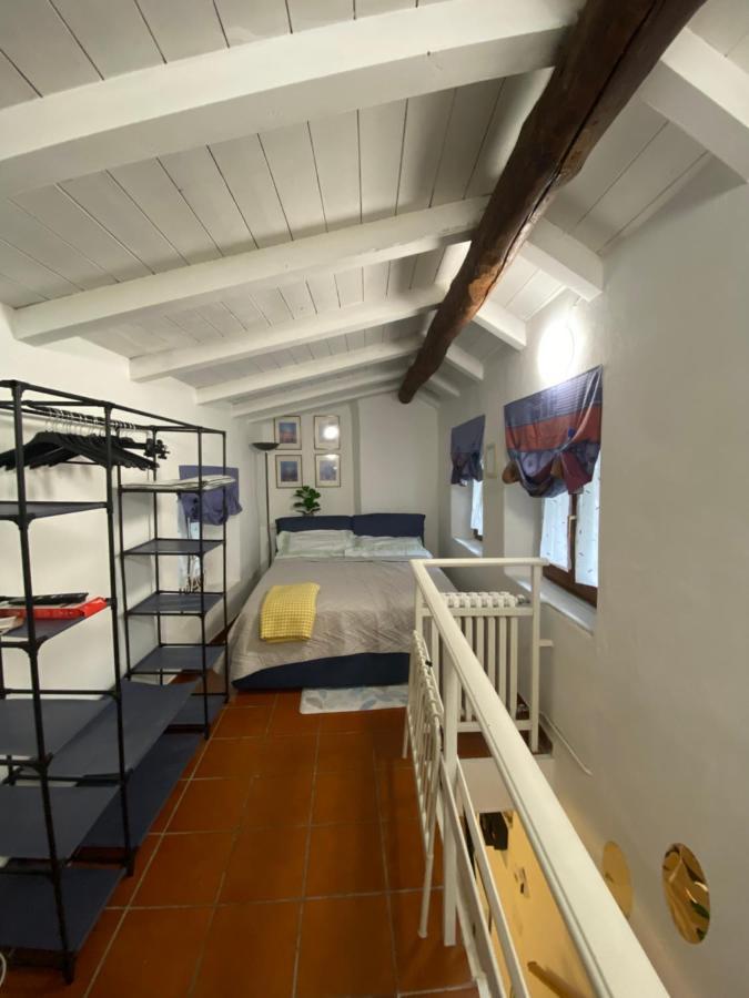 Bed and Breakfast Casa Baiettini 9 Интра Экстерьер фото